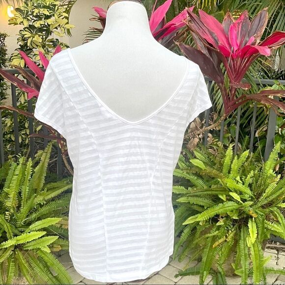 🍍3/$15🍍 BCBGeneration Shadow Stripe Tee - Picture 4 of 6